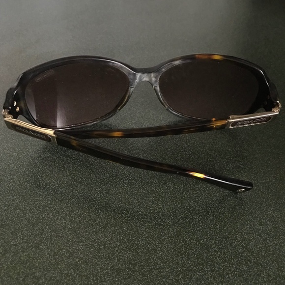 Coach Women’s Sunglasses HC 8039 (L039 Annette) Z